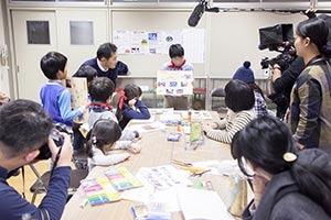 班ごとに一人ずつ発表。 班ごとに一人ずつ発表。