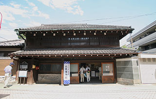 1860年(万延元年)築の横山家 1860年(万延元年)築の横山家
